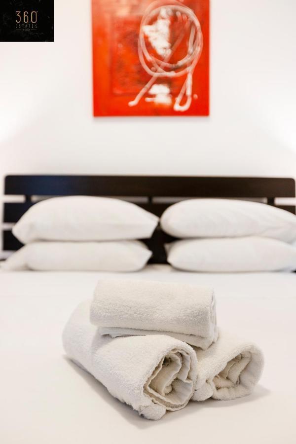 Centre Paceville Apt With Terrace, Bbq & Wifi By 360 Estates Saint Julian's Bagian luar foto