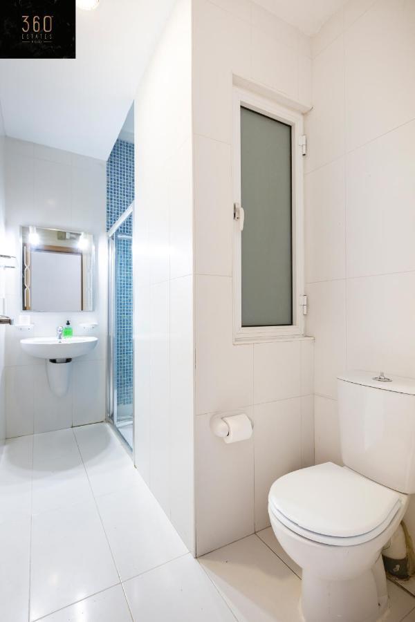 Centre Paceville Apt With Terrace, Bbq & Wifi By 360 Estates Saint Julian's Bagian luar foto