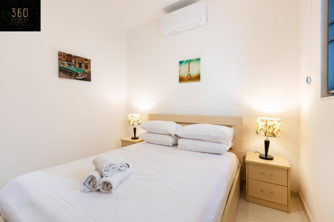 Centre Paceville Apt With Terrace, Bbq & Wifi By 360 Estates Saint Julian's Bagian luar foto